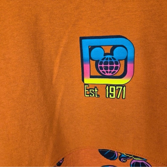 COPY - Disney Spirit Jersey Halloween orange
Unisex - Picture 2 of 5